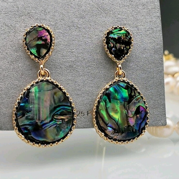 Gorgeous dangle earrings - Picture 1 of 6